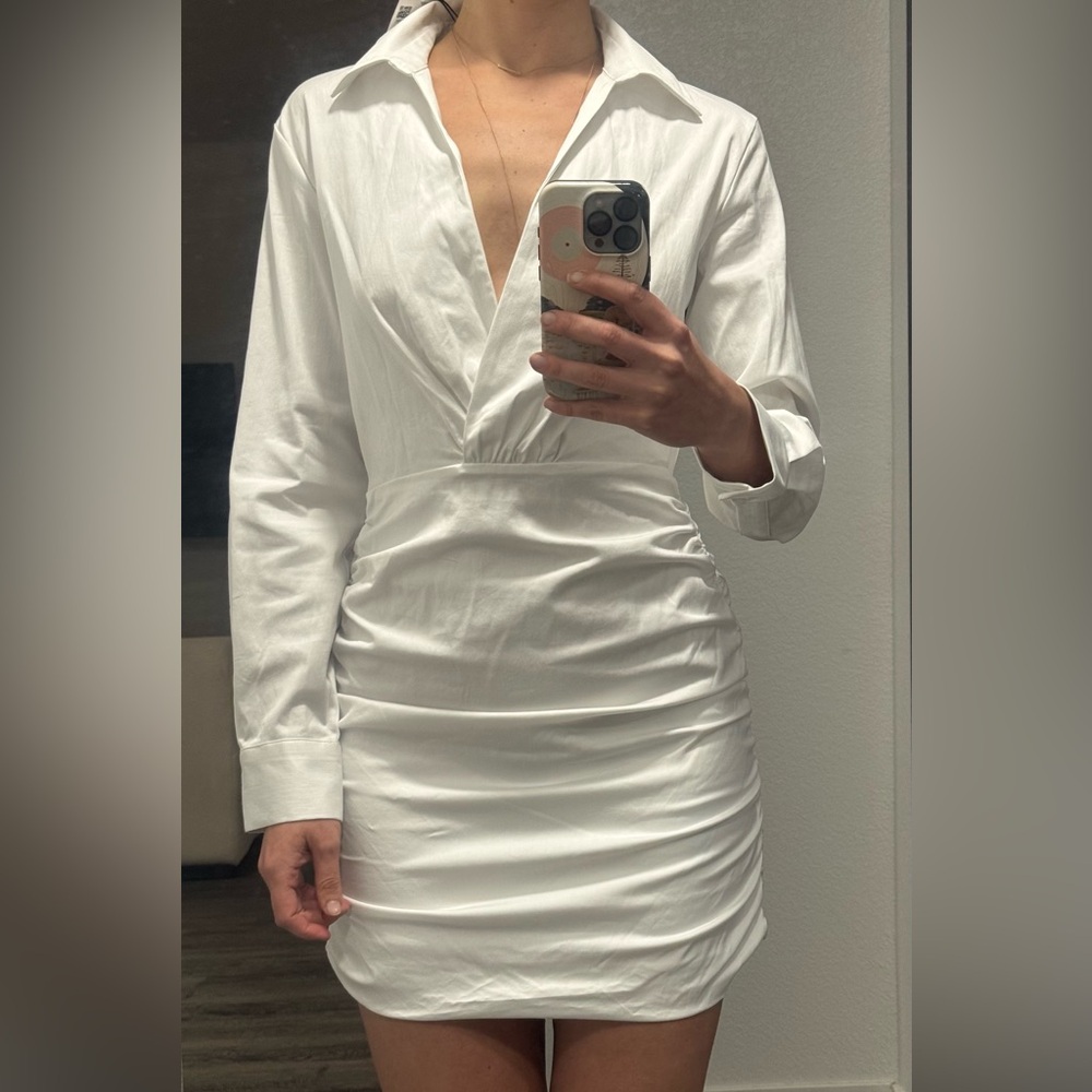 Elegant White Zara Long-Sleeve Dress